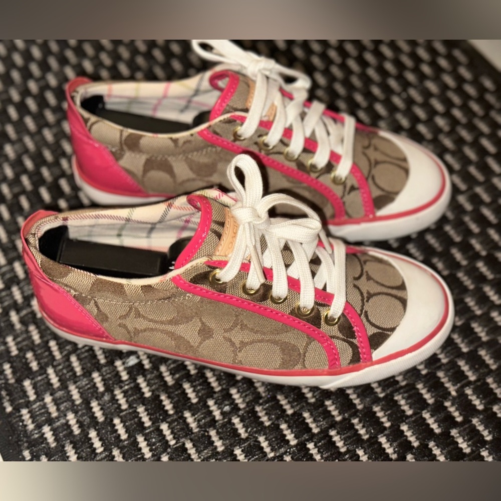 Coach “Barrett” Sneakers Brown Signature Canvas Sneakers with Pink Leather Trim - Picture 16 of 16